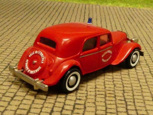 1/87 Brekina Citroen 11 CV Ville de Lannepax Sapeurs Pompiers