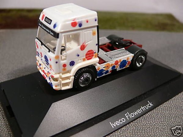 1/87 Herpa Iveco Flowertruck Zugmaschine PC 184403