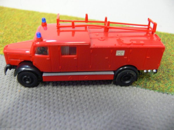 1/87 Herpa Minitanks MB LF 25 FF Itzehoe Feuerwehr 743112