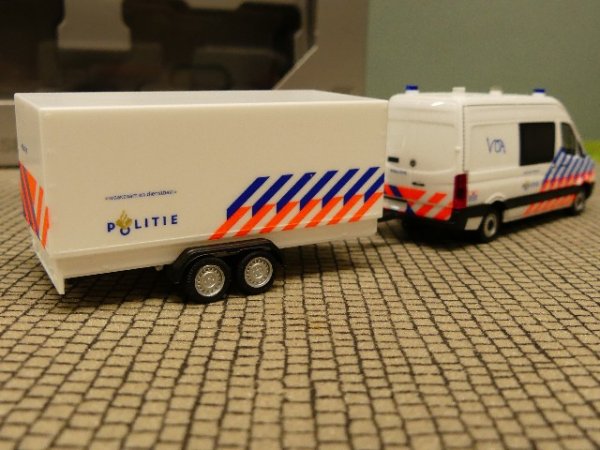 1/87 Herpa MB Sprinter Politie mit Anhänger Niederlande NL 937009