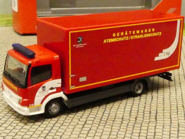 1/87 Herpa MB Atego Koffer-LKW Fw Eschwege Atemschutz 094580