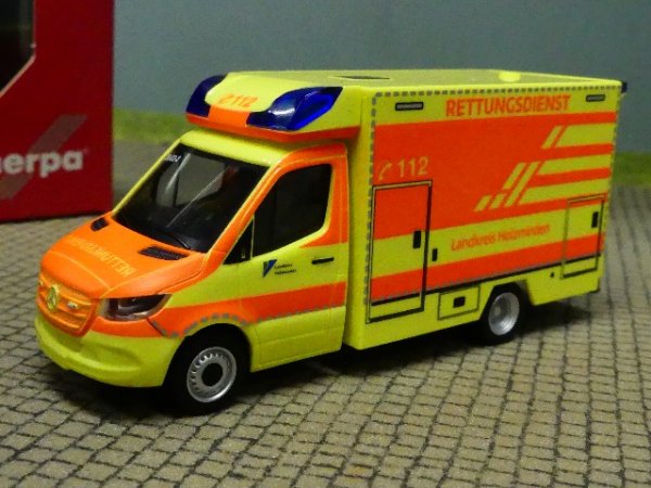 1/87 Herpa MB Sprinter ’18 Fahrtec RTW Landkreis Holzminden 096522