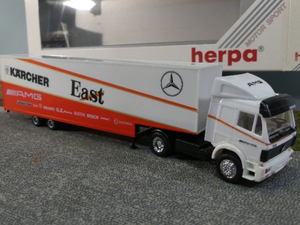 1/87 Herpa MB SK AMG East OZ Racing DTM 867042