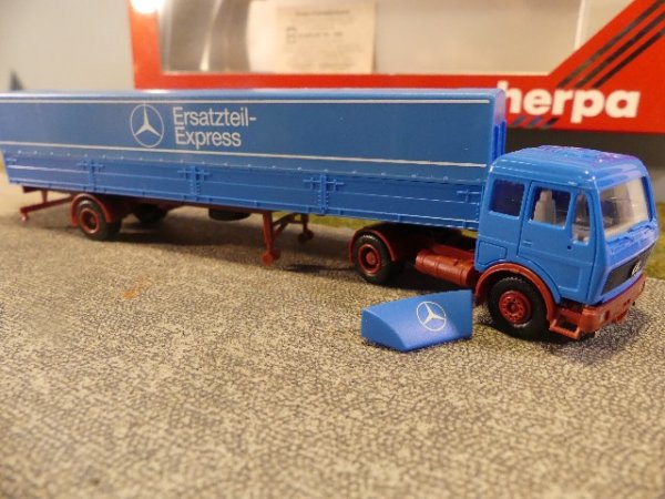 1/87 Herpa MB NG Mercedes Ersatzteil-Express Pritsche Sattelzug 811198