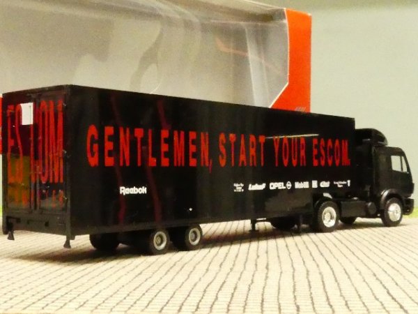 1/87 Herpa MB SK ESCOM Koffer Sattelzug