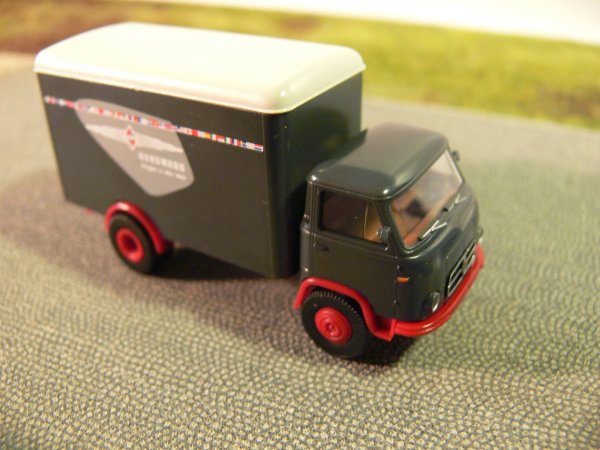 1/87 Brekina Borgward 655 Borgward Wagen in alle Welt Koffer Sondermodell