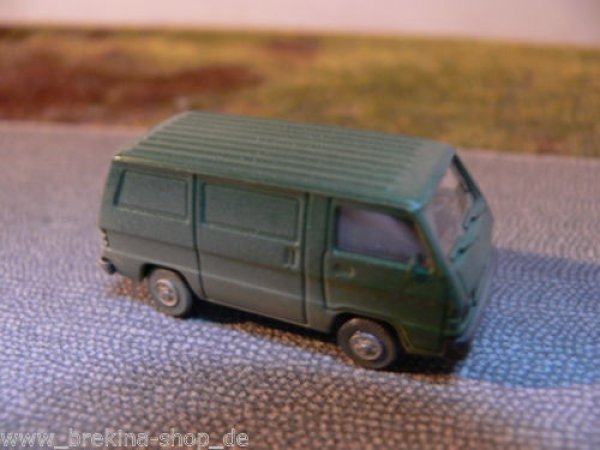 1/87 Rietze Mitsubishi L300 Kastenwagen grün verschmutzte Version