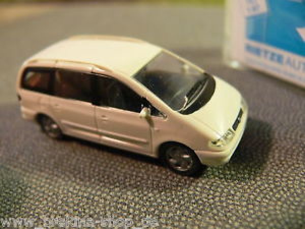 1/87 Rietze Seat Alhambra elfenbein 10810