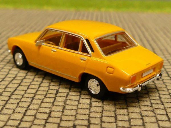 1/87 Brekina Peugeot 504 gelb 29115