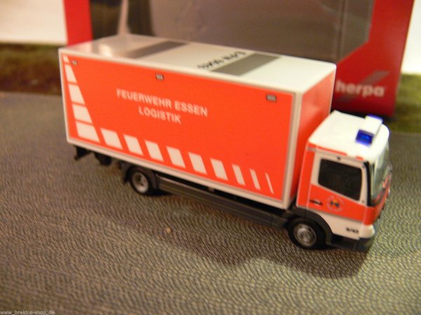 1/87 Herpa 049481 MB Atego Koffer-LKW + Ladebordwand Feuerwehr Essen / Logistik