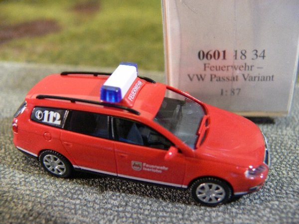 1/87 Wiking VW Passat Variant Feuerwehr Iserlohn 0601 18