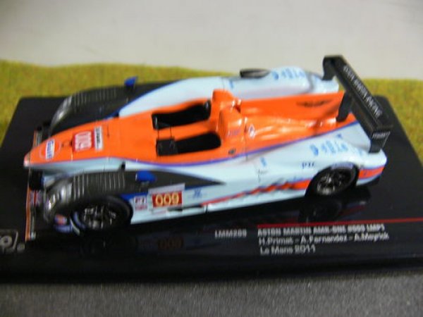 1/43 Ixo Aston Martin AMR-ONE #009 LE MANS 2011