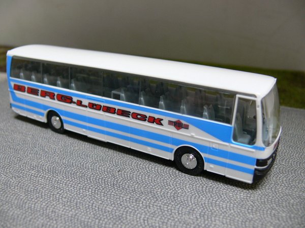 1/87 Herpa Albedo Setra 215 Berg Lübeck