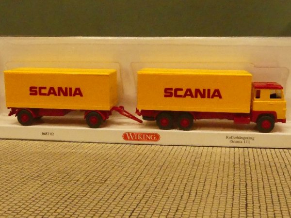 1/87 Wiking Scania 111 Kofferhängerzug 0457 02