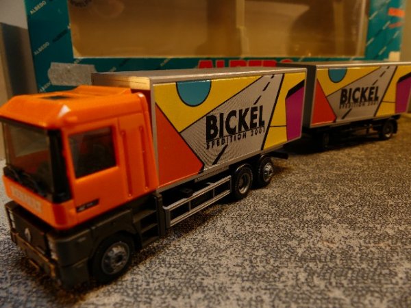 1/87 Albedo Renault AE Bickel Koffer Hängerzug 295013