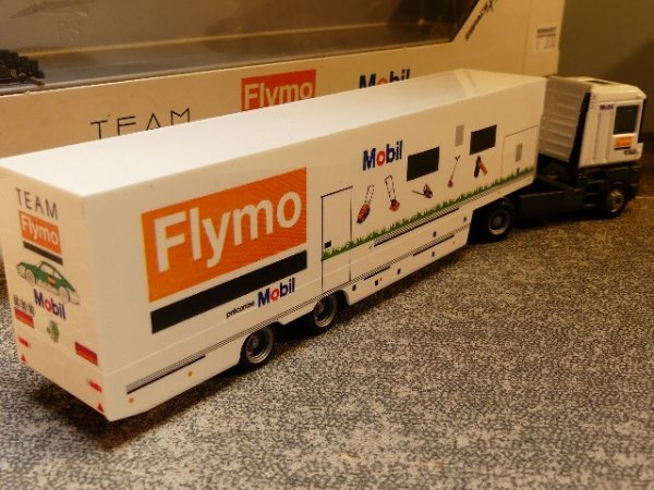 1/87 Herpa Renault AE Team Flymo Mobil