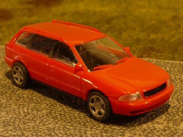 1/87 Rietze Audi A4 Avant rot