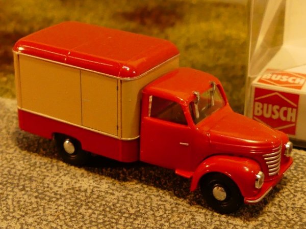 1/87 Busch Framo V901/2 Kofferwagen rot beige 52002