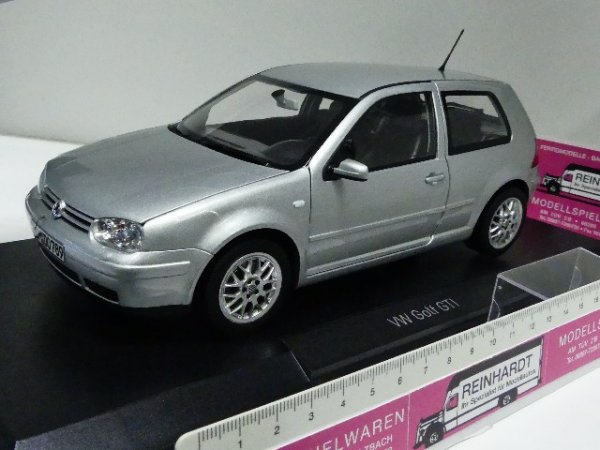 1/18 Norev VW Golf IV GTI 1998 silber 188570