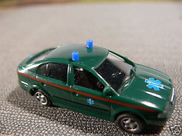 1/87 Igra Skoda Octavia Notarzt Tschechien 829