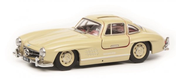 1/43 Schuco MB 300 SL Flügeltürer beige 450260300