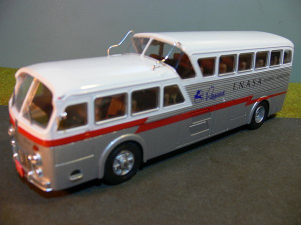 1/43 IXO Pegaso Z-403 Monocasco Anderthalbdecker Bus 6