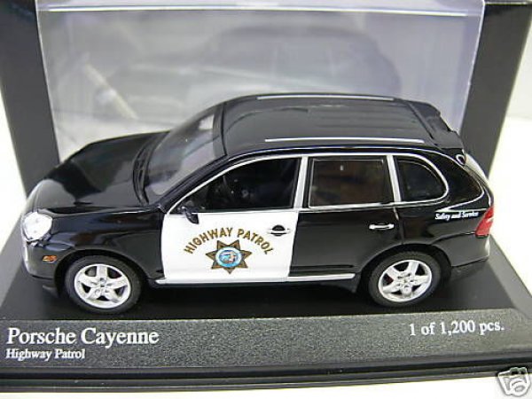 1/43 Minichamps Porsche Cayenne Highway Patrol 400 066291