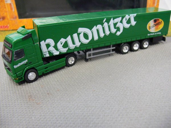 1/87 Albedo Volvo FH 16 Schiebeplanen Sattelzug Reudnitzer Pilsner