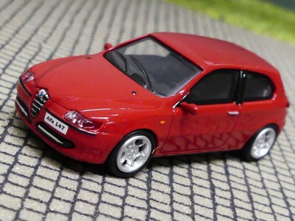 1/87 Ricko Alfa Romeo 147 rot 38311