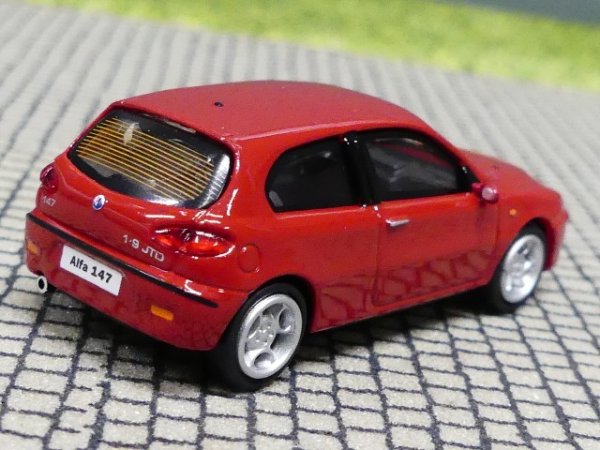 1/87 Ricko Alfa Romeo 147 rot 38311