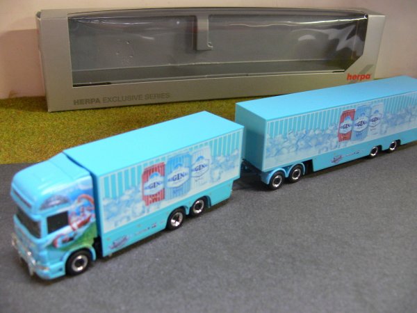 1/87 Herpa Scania R TL Ristimaa Octopus SF Finnland Koffer-HZ 159555