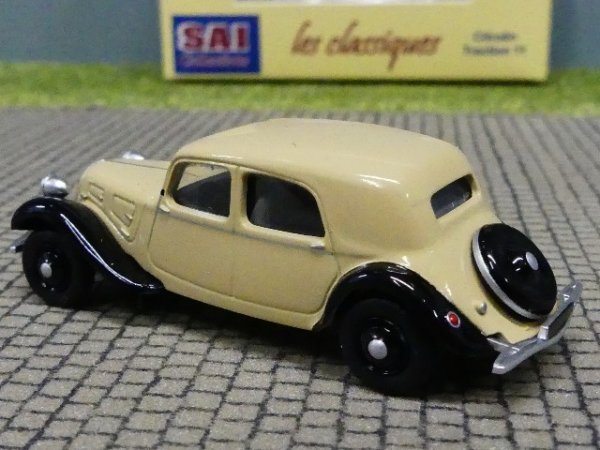 1/87 SAI Citroen Traction 11A 1935 beige schwarz 6161