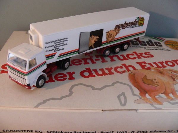 1/87 Herpa Albedo Scania 142 Sandstede Schinken Kühlkoffer-Sattelzug