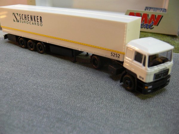 1/87 AWM Schenker Eurocargo MAN F2000 Pr/Pl-Sattelzug 70652