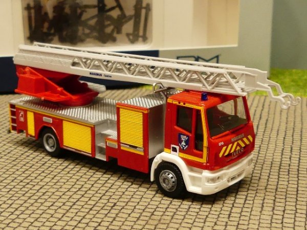 1/87 Rietze Iveco Magirus DLK 32 CSP Remiremont FR 68567