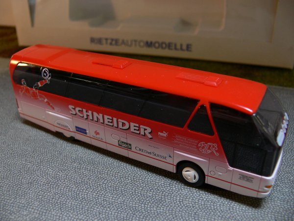 1/87 Rietze Neoplan Starliner Schneider Schweizer Nationalmannschaft 2006 40235