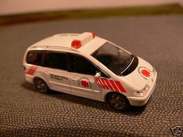 1/87 Rietze VW Sharan Björn Steiger Stiftung 50751