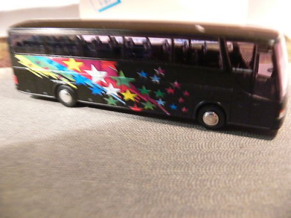 1/87 Rietze Setra HDH 315 schwarz mit Sternen