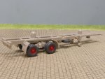 1/87 Wiking 40ft Chassis beige Felgen rot