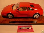 1/18 Burago Ferrari 348tb rot auf Wurzelholzplatte